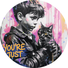 Lade das Bild in den Galerie-Viewer, Aluminiumbild gebürstet Junge mit Katze in kunstvoller Street Art Szene Kreis
