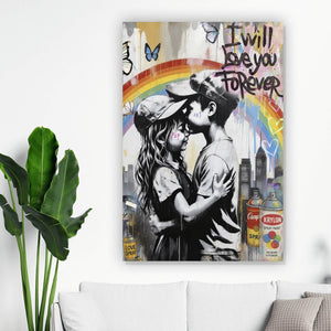 Acrylglasbild Kinder umarmen sich vor buntem Regenbogen Hochformat