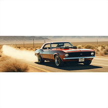 Lade das Bild in den Galerie-Viewer, Aluminiumbild Klassischer Muscle Car in der Wüste Panorama
