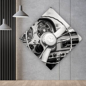 Leinwandbild Klassisches Lenkrad und Armaturenbrett eines Oldtimers Raute