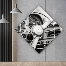 Lade das Bild in den Galerie-Viewer, Aluminiumbild Klassisches Lenkrad und Armaturenbrett eines Oldtimers Raute
