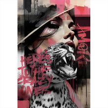 Lade das Bild in den Galerie-Viewer, Poster Komposition Leopard mit erotischer Frau Hochformat
