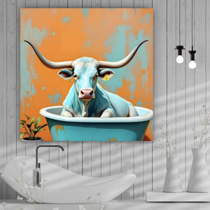 Poster Kuh mit langen Hörnern in Badewanne Quadrat