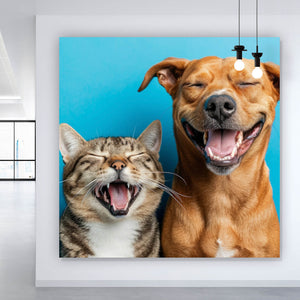 Leinwandbild Lachende Tiere vor blauen Hintergrund Quadrat