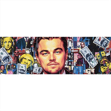 Lade das Bild in den Galerie-Viewer, Poster Leonardo mit Geldschein vor buntem Hintergrund Panorama
