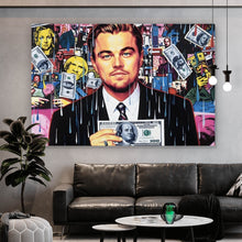 Lade das Bild in den Galerie-Viewer, Aluminiumbild Leonardo mit Geldschein vor buntem Hintergrund Querformat
