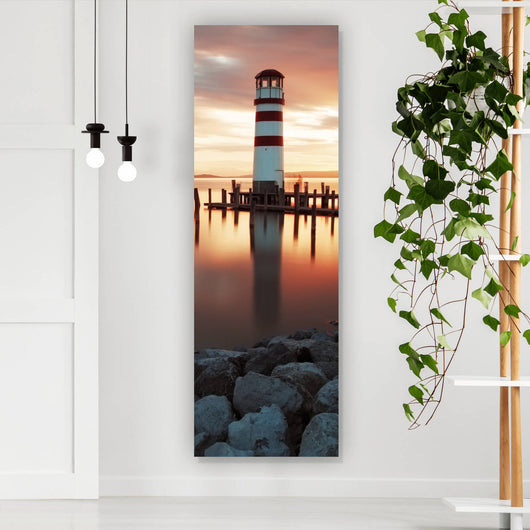 Acrylglasbild Leuchtturm am Meer in der Abenddämmerung Panorama Hoch