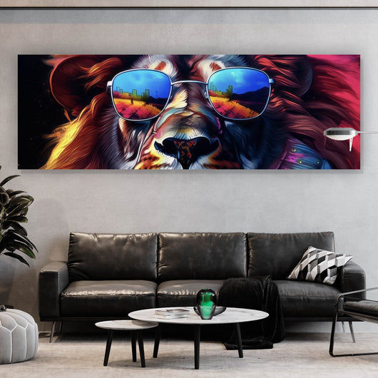 Leinwandbild Löwe mit Sonnenbrille und bunte Mähne Panorama