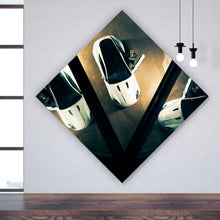 Lade das Bild in den Galerie-Viewer, Acrylglasbild Luxuriöse Sportwagen aus Vogelperspektive Raute
