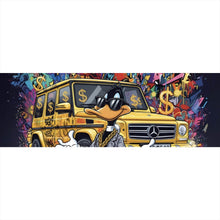 Lade das Bild in den Galerie-Viewer, Leinwandbild Luxus Ente mit Auto und Geld Panorama
