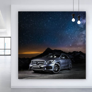 Aluminiumbild gebürstet Luxusauto unter Sternenhimmel Quadrat