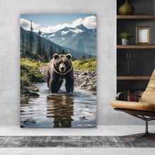 Lade das Bild in den Galerie-Viewer, Aluminiumbild gebürstet Mächtiger Bär in natürlicher Umgebung Hochformat
