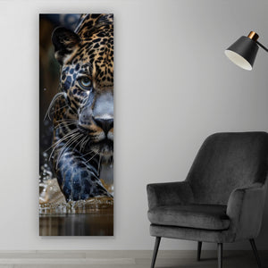 Leinwandbild Mächtiger Jaguar im Wasser Panorama Hoch