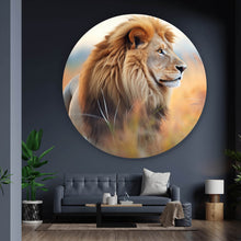Lade das Bild in den Galerie-Viewer, Aluminiumbild gebürstet Majestätischer Löwe in natürlicher Umgebung Kreis
