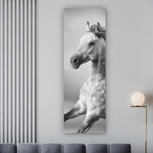Leinwandbild Majestätisches Pferdeportrait in Bewegung Panorama Hoch