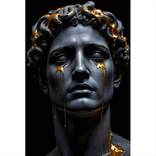 Lade das Bild in den Galerie-Viewer, Poster Medusa Skulptur weinend mit goldener Verzierung Hochformat
