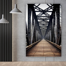 Lade das Bild in den Galerie-Viewer, Aluminiumbild gebürstet Mystische Stahlbrücke in die Ferne Hochformat
