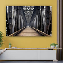 Lade das Bild in den Galerie-Viewer, Acrylglasbild Mystische Stahlbrücke in die Ferne Querformat
