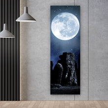 Lade das Bild in den Galerie-Viewer, Acrylglasbild Mystische Steinformation unter leuchtendem Vollmond Panorama Hoch
