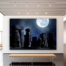 Lade das Bild in den Galerie-Viewer, Acrylglasbild Mystische Steinformation unter leuchtendem Vollmond Querformat
