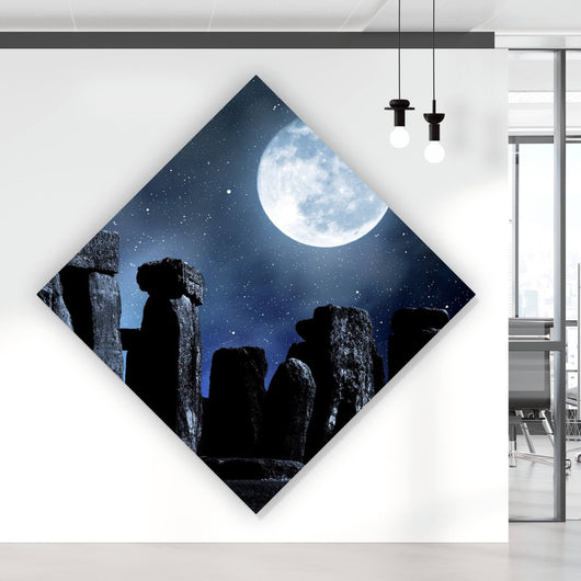 Leinwandbild Mystische Steinformation unter leuchtendem Vollmond Raute