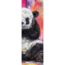 Lade das Bild in den Galerie-Viewer, Aluminiumbild gebürstet Niedlicher Panda Graffiti Panorama Hoch
