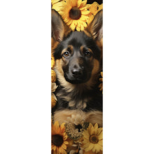 Lade das Bild in den Galerie-Viewer, Poster Niedlicher Schäferhund umgeben von gelben Blumen Panorama Hoch
