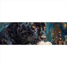 Lade das Bild in den Galerie-Viewer, Acrylglasbild Panther genießt Bier Panorama
