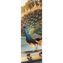 Lade das Bild in den Galerie-Viewer, Poster Pfau auf Skateboard mit prächtigen Federn Panorama Hoch
