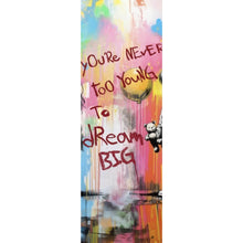 Lade das Bild in den Galerie-Viewer, Aluminiumbild Pop Art Kinder mit Ballons you are never too young Panorama Hoch
