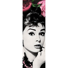 Lade das Bild in den Galerie-Viewer, Poster Portrait Audrey Hepburn mit Blüten Panorama Hoch
