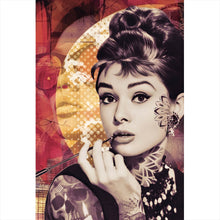Lade das Bild in den Galerie-Viewer, Poster Portrait Audrey Hepburn Retro Hochformat
