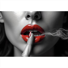 Lade das Bild in den Galerie-Viewer, Spannrahmenbild Rauchige rote Lippen Querformat
