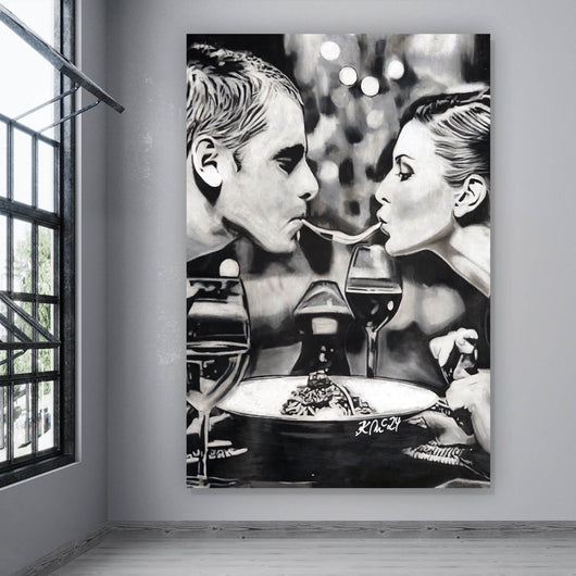 Poster Romantisches Abendessen Paar teilt Spaghetti Hochformat