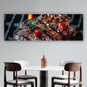 Leinwandbild Saftiges Steak Grill Genuss Panorama