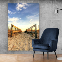 Lade das Bild in den Galerie-Viewer, Leinwandbild Sandstrand Hochformat
