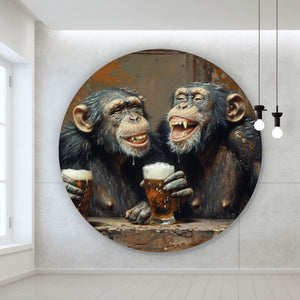 Aluminiumbild gebürstet Schimpansen feiern gesellig mit Bier Kreis