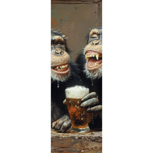 Lade das Bild in den Galerie-Viewer, Acrylglasbild Schimpansen feiern gesellig mit Bier Panorama Hoch

