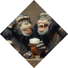 Lade das Bild in den Galerie-Viewer, Aluminiumbild gebürstet Schimpansen feiern gesellig mit Bier Raute
