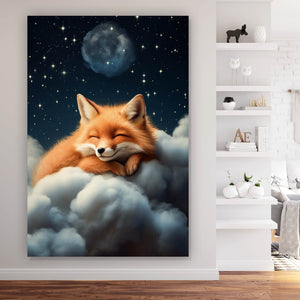 Leinwandbild Schlafender Fuchs auf Wolken unter funkelndem Sternenhimmel Hochformat