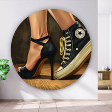 Lade das Bild in den Galerie-Viewer, Aluminiumbild Sneaker und High Heel Kontrast Kreis
