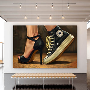 Aluminiumbild Sneaker und High Heel Kontrast Querformat