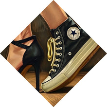 Lade das Bild in den Galerie-Viewer, Leinwandbild Sneaker und High Heel Kontrast Raute
