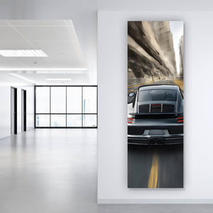 Aluminiumbild gebürstet Sportwagen in voller Fahrt Modern Art Panorama Hoch