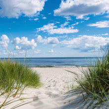 Lade das Bild in den Galerie-Viewer, Poster Strand mit beruhigendem Meerblick Quadrat
