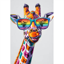 Lade das Bild in den Galerie-Viewer, Spannrahmenbild Stylische Giraffe mit moderner Sonnenbrille Hochformat
