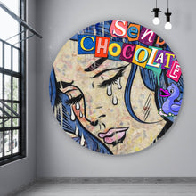 Lade das Bild in den Galerie-Viewer, Aluminiumbild gebürstet Tränen Frau Send Chocolate Kreis
