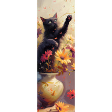 Lade das Bild in den Galerie-Viewer, Spannrahmenbild Verspielte Katze zwischen Blumen Panorama Hoch
