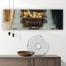 Lade das Bild in den Galerie-Viewer, Spannrahmenbild Vintage Auto in malerischer Gasse Panorama
