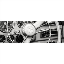 Lade das Bild in den Galerie-Viewer, Aluminiumbild Vintage Auto Lenkrad Retro Look Panorama
